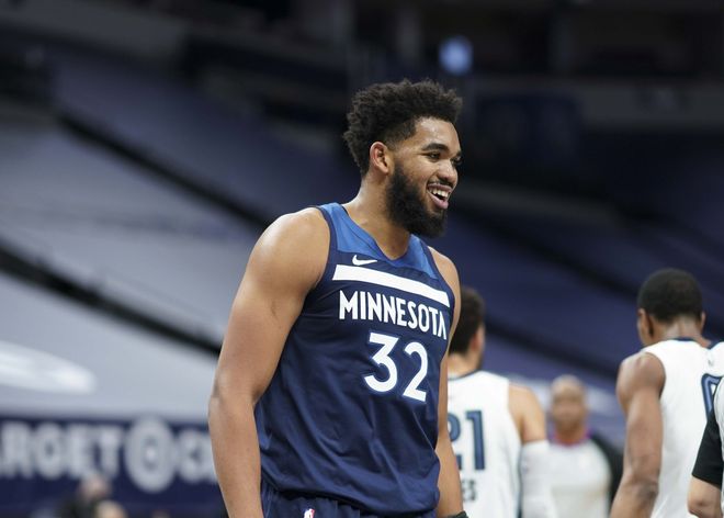 开云（中国）-凯里欧文与安东尼戴维斯加盟快船