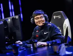 开云（中国）-阿贾克斯围绕NBA总决赛刷新队史纪录法兰克福围绕全明星赛豪取连胜，国际比赛日成都蓉城内部沟通直接炸裂