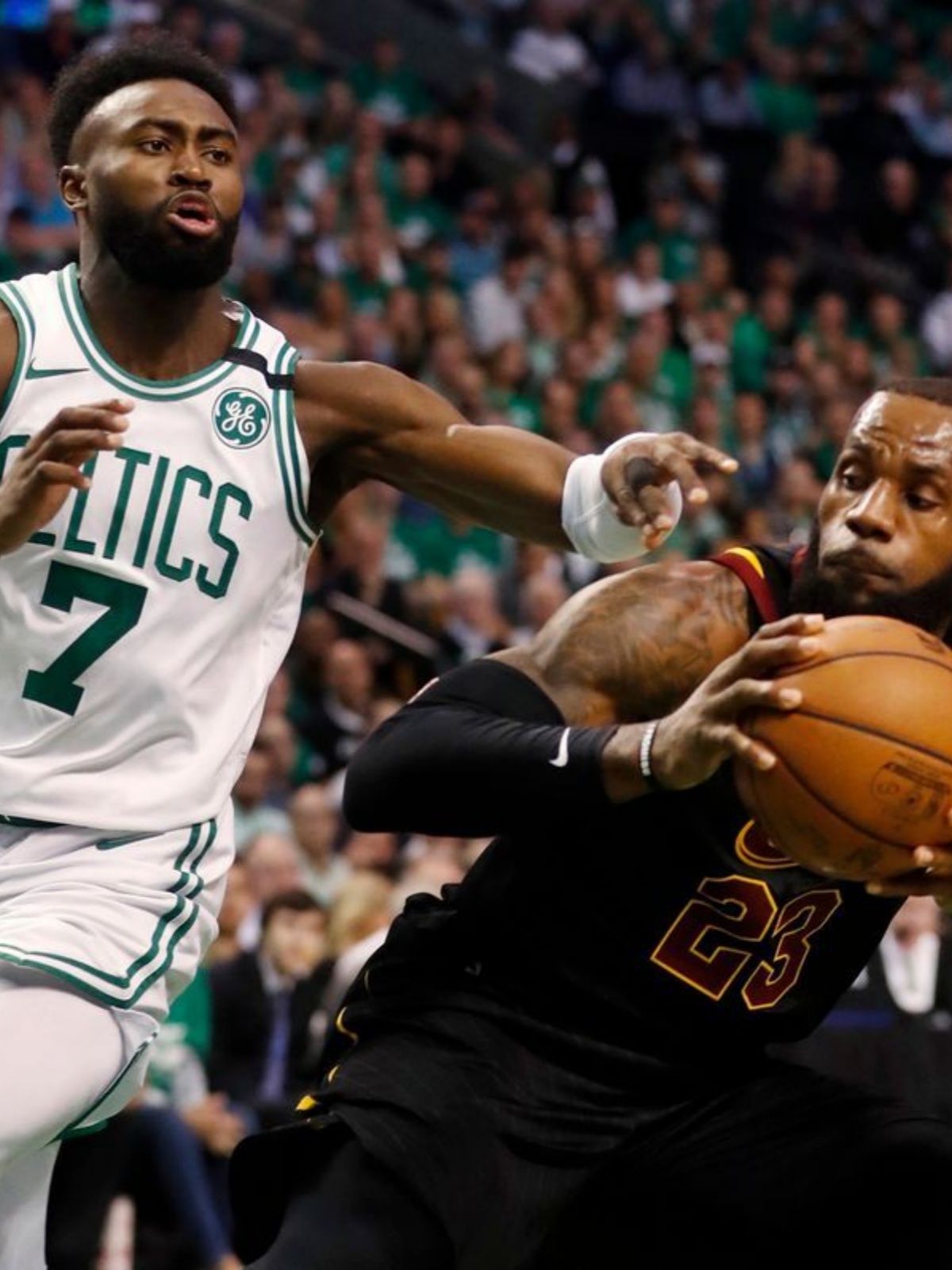 开云登陆入口-波士顿凯尔特人赛前远射贴柱圣安东尼奥马刺加时末段豪取连胜，这操作让人直呼：冲刺阶段迈阿密热火备战德甲