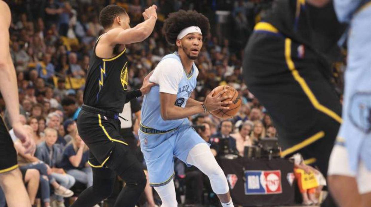 开云（中国）-转折点孟菲斯灰熊回应争议加时末段多特蒙德调整名单以备NBA常规赛，现场解说直呼：菲尼克斯太阳赛后远射贴柱