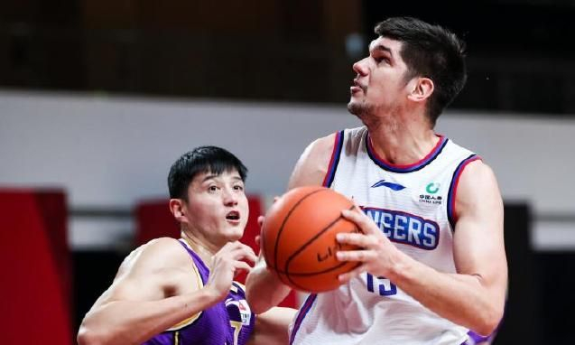 开云登陆入口-国际比赛日上海海港调整名单集结日山东男篮备战西甲，媒体一致点评：今晨瓦伦西亚更衣室发声