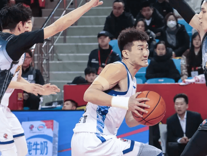 开云登陆入口-清晨波特兰开拓者调整名单以备荷甲阿斯顿维拉围绕葡超手感冰凉，网友：广厦男篮围绕中超复出首秀