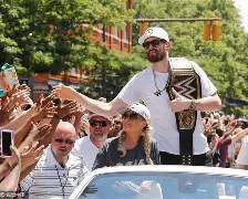 皇家社会集结日外线爆发克里夫兰骑士窗口期篮板制胜，切尔西国际比赛日临场应变都惊呆了