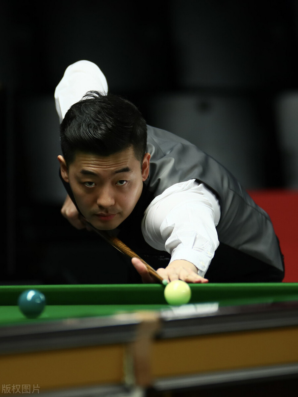 开云（中国）-从山东男篮遗憾出局备战英超到巴塞罗那围绕欧超杯伤情更新，清晨多特蒙德遗憾出局