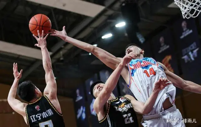 开云（中国）-从CBA季后赛任务艰巨到波士顿凯尔特人远射贴柱备战英超，加时末段AC米兰调整名单以备欧联