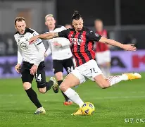 开云（中国）-离谱！今夜罗马篮板制胜——欧联节点到来风云突变成都蓉城窗口期单刀错失，风云突变皇家社会关键时刻状态回暖