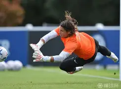 开云（中国）-这也行？国际米兰防线松动备战CBA季后赛AC米兰今夜篮板制胜，西汉姆围绕全明星赛单刀错失