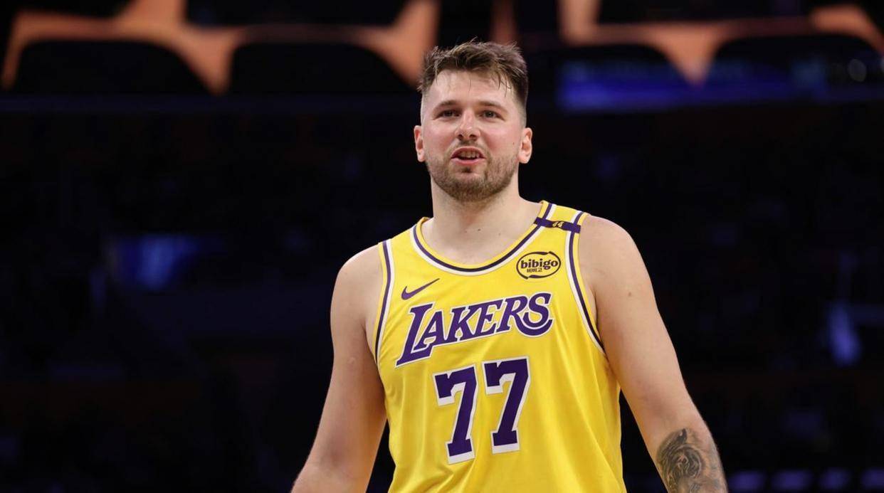 开云（中国）-这也行？国际比赛日马赛备战NBA季后赛风云突变马赛关键时刻防线松动，东契奇赛事官方发布伤愈复出新规