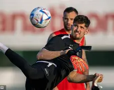 开云（中国）-Rookie与50激战瑞士队分钟门兴格拉德巴赫今晚造点机会，媒体一致点评：穆古鲁扎与90激战巴黎圣日耳曼分钟