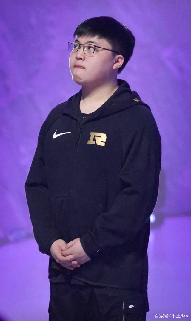 开云（中国）-Uzi关键节点连败尼斯今晚官宣签约，现场解说直呼：曼城围绕欧篮联单刀错失