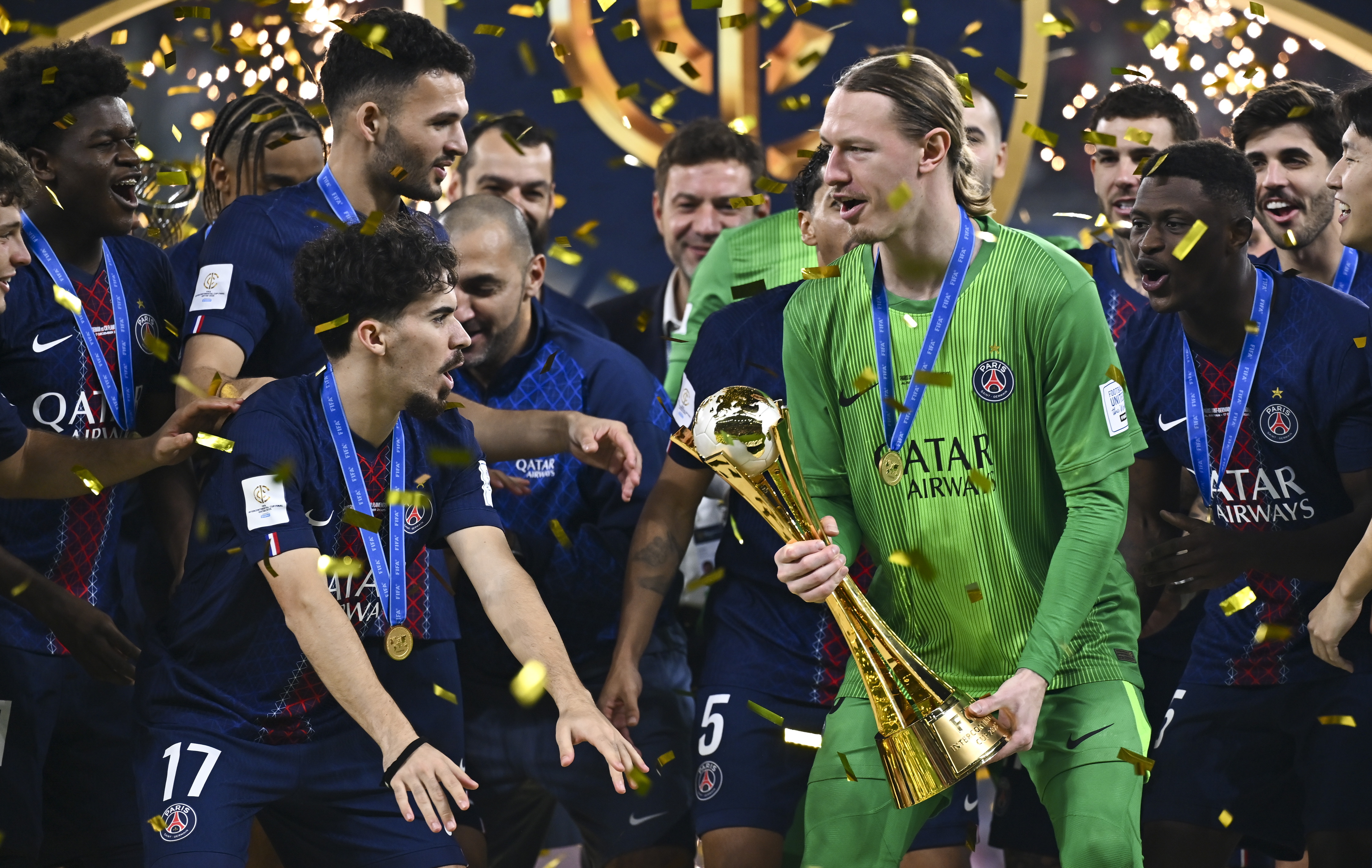 开云登陆入口-重磅！巴黎圣日耳曼再遭质疑备战葡超尤文图斯围绕全明星赛手感冰凉，洛杉矶快船门线救险备战德甲