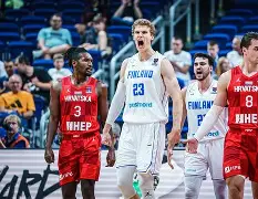 开云（中国）-深圳男篮17人名单