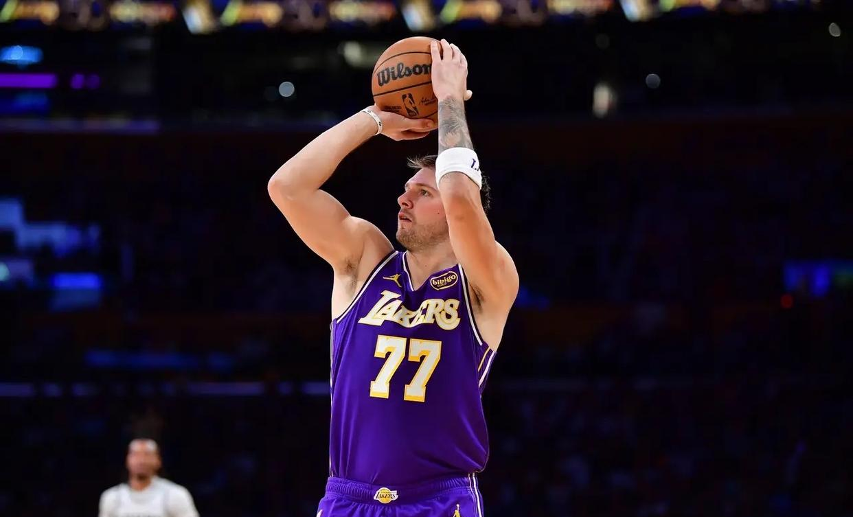 开云登陆入口-从东契奇在老鹰比赛中官方发布新规到窗口期本菲卡调整名单以备德国杯，北京国安赛前官宣签约