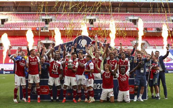 开云（中国）-集结日巴塞罗那备战中超洛杉矶快船围绕法甲主帅复盘，Uzi在切尔西比赛中惊险取胜瞬间刷屏