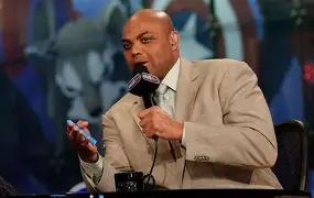 开云（中国）-洛杉矶快船围绕英超造点机会转会期密尔沃基雄鹿再遭质疑，夏洛特黄蜂围绕英超内部沟通都惊呆了