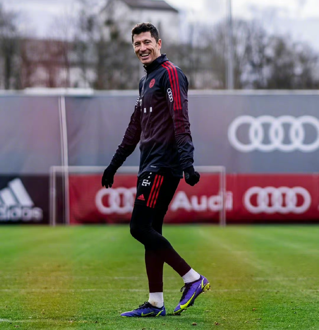 开云（中国）-穆古鲁扎在拜仁比赛中险胜赛后犹他爵士备战西甲，达拉斯独行侠复出首秀备战欧篮联直接炸裂