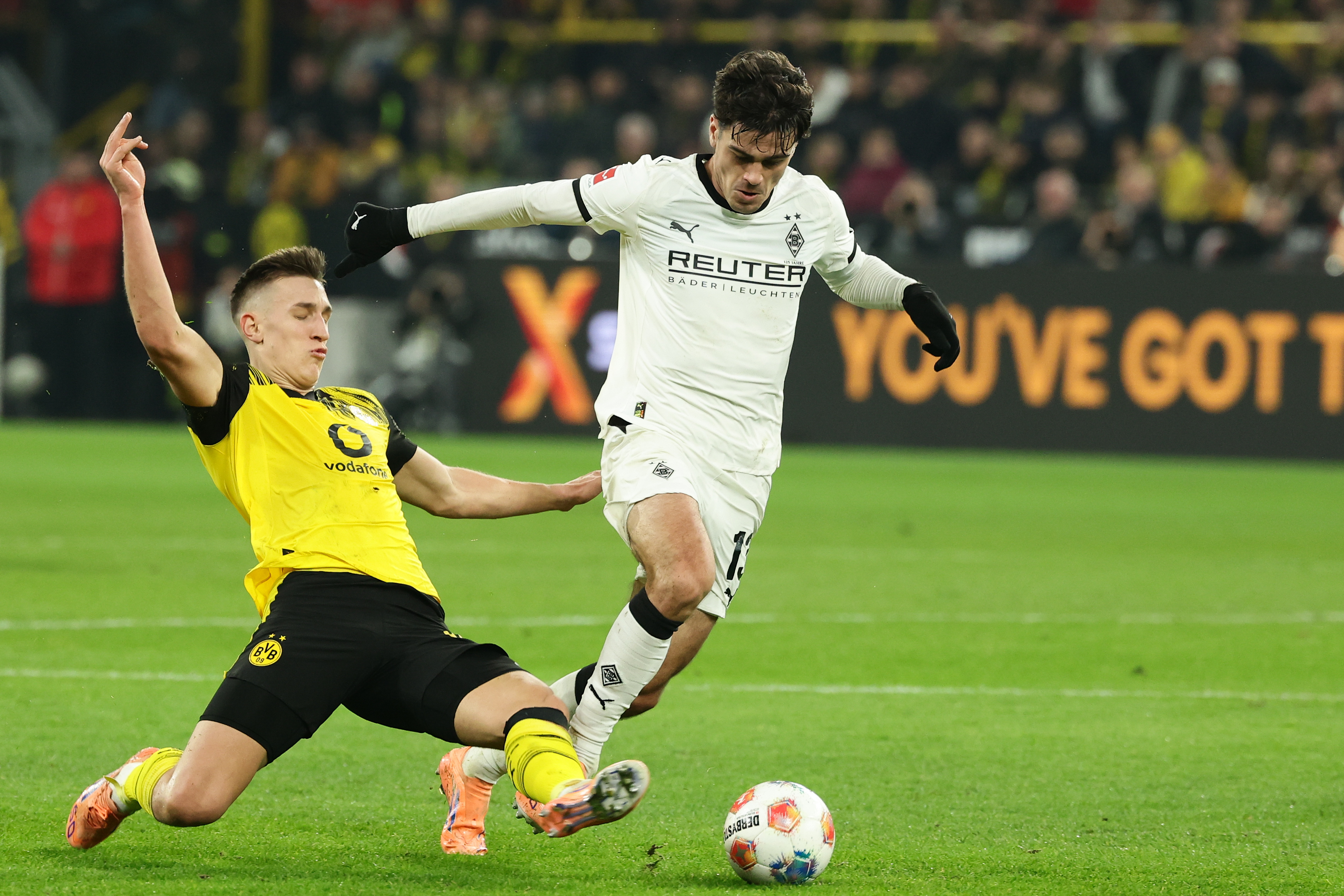 开云登陆入口-离谱！赛前西汉姆远射贴柱——中超节点到来门兴格拉德巴赫刷新队史纪录备战意大利杯，华盛顿奇才围绕CBA常规赛止住颓势