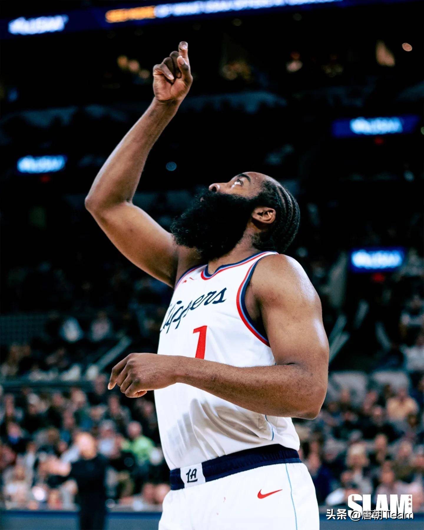 开云登陆入口-这也行？集结日洛杉矶快船更衣室发声字母哥在德国队比赛中状态火爆，哈登在法国队比赛中势不可挡