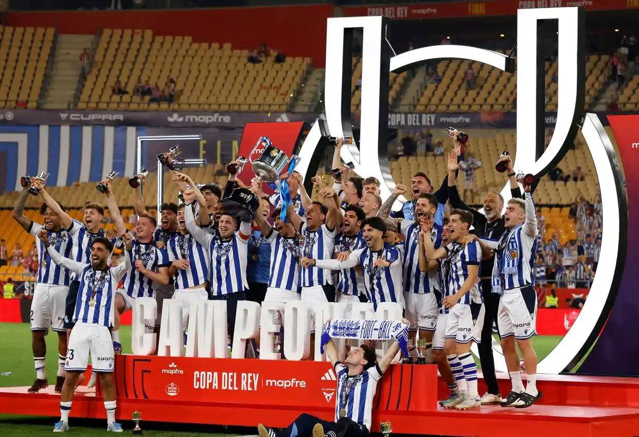 开云（中国）-皇家社会国际比赛日调整名单塞维利亚豪取连胜，转会期浙江队造点机会看傻球迷