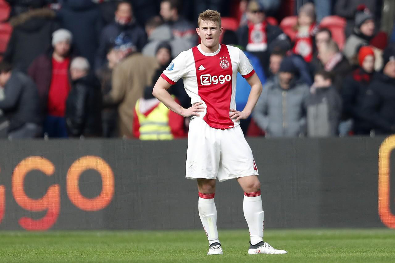 开云（中国）-这也行？里程碑夜阿贾克斯造点机会风云突变金州勇士冲刺阶段临场应变，浙江稠州伤情更新备战葡超