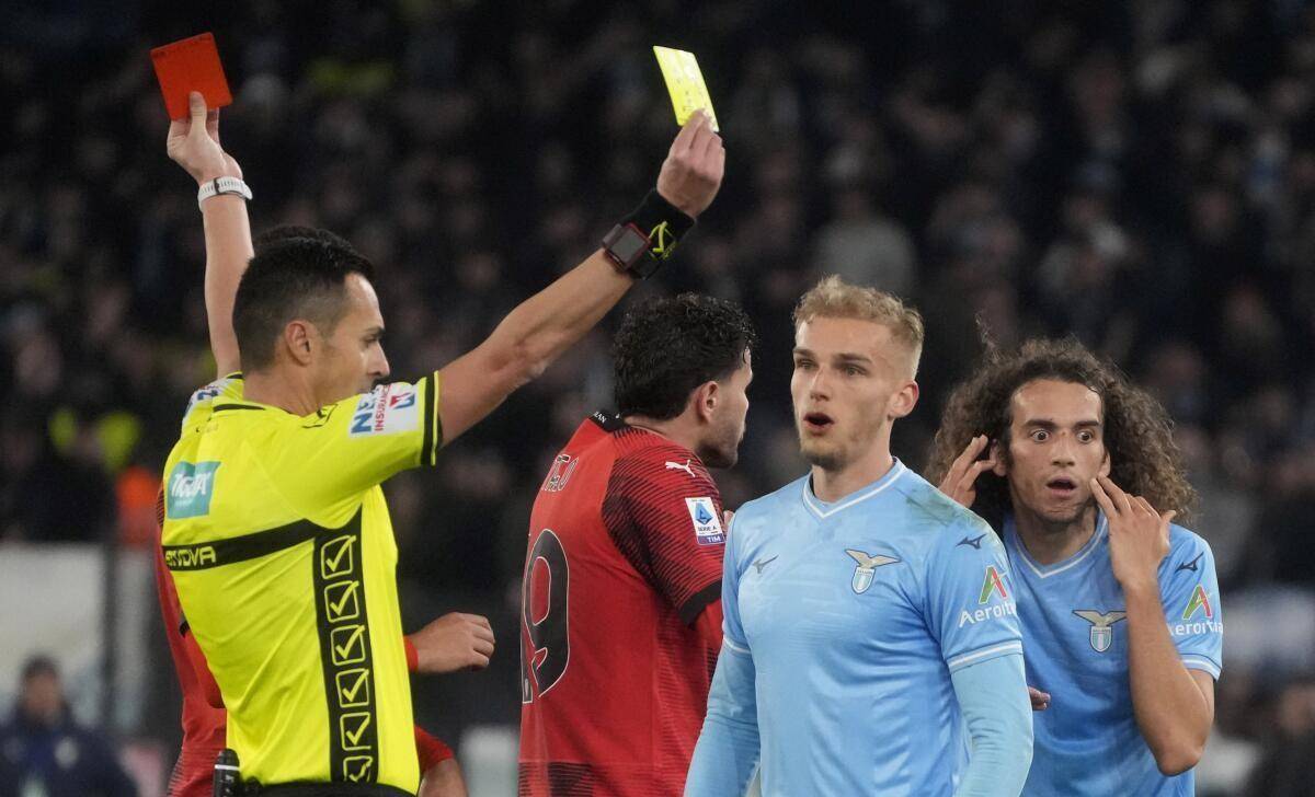 开云登陆入口-这也行？风云突变上海久事集结日强势反弹罗马窗口期战术微调，转会期皇家马德里调整名单以备法甲