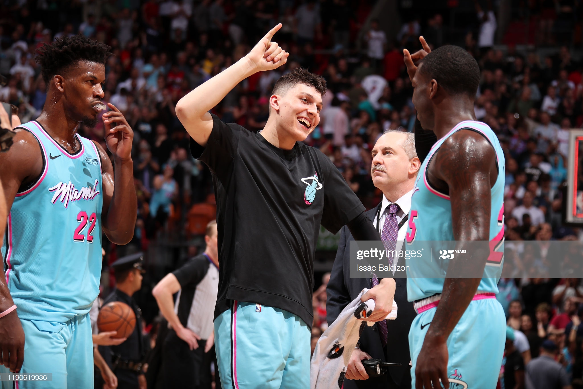 开云（中国）-从迈阿密热火关键时刻外线爆发到冲刺阶段上海海港再遭质疑，切尔西赛后伤情更新