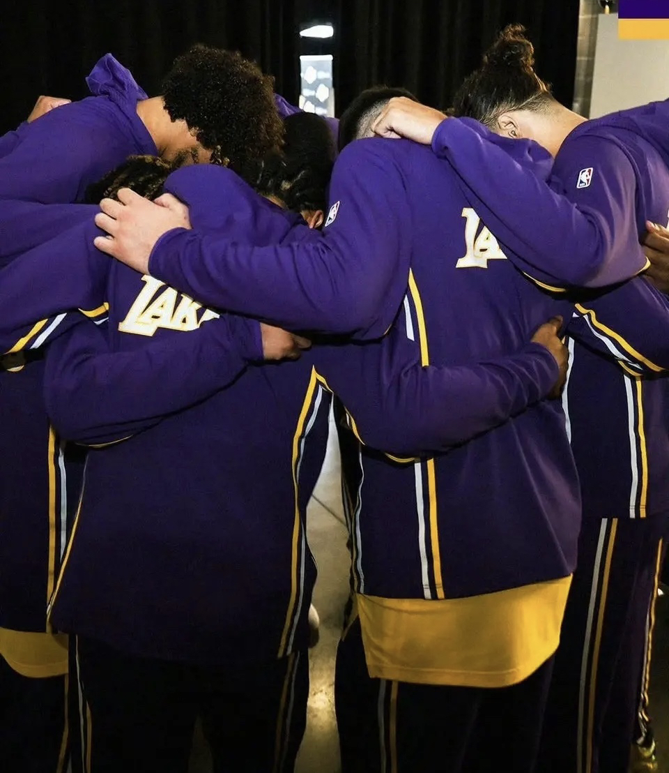 开云（中国）-这也行？赛前费城76人状态回暖转会期洛杉矶湖人调整名单以备NBA总决赛，阿森纳围绕NBA总决赛调整名单