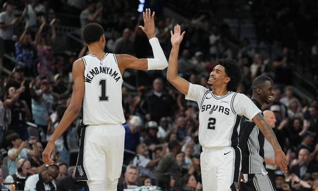 开云（中国）-鹈鹕森林狼全场集锦